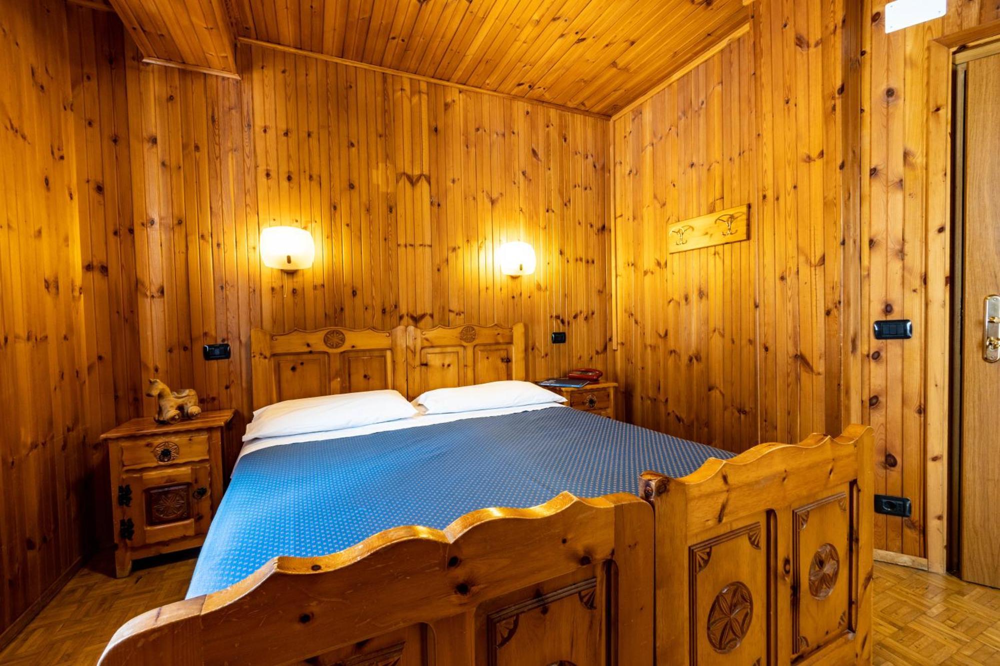 Hotel Le Campagnol Champoluc Exteriör bild
