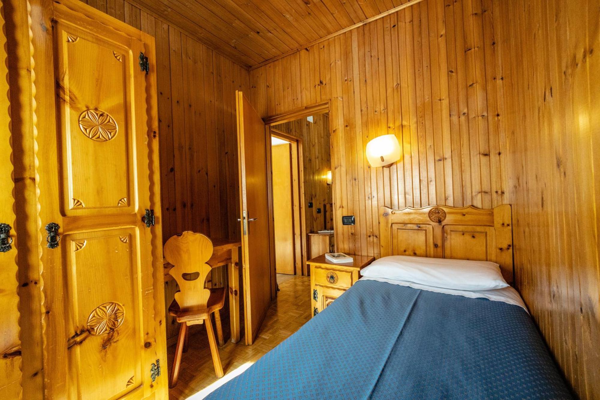 Hotel Le Campagnol Champoluc Exteriör bild