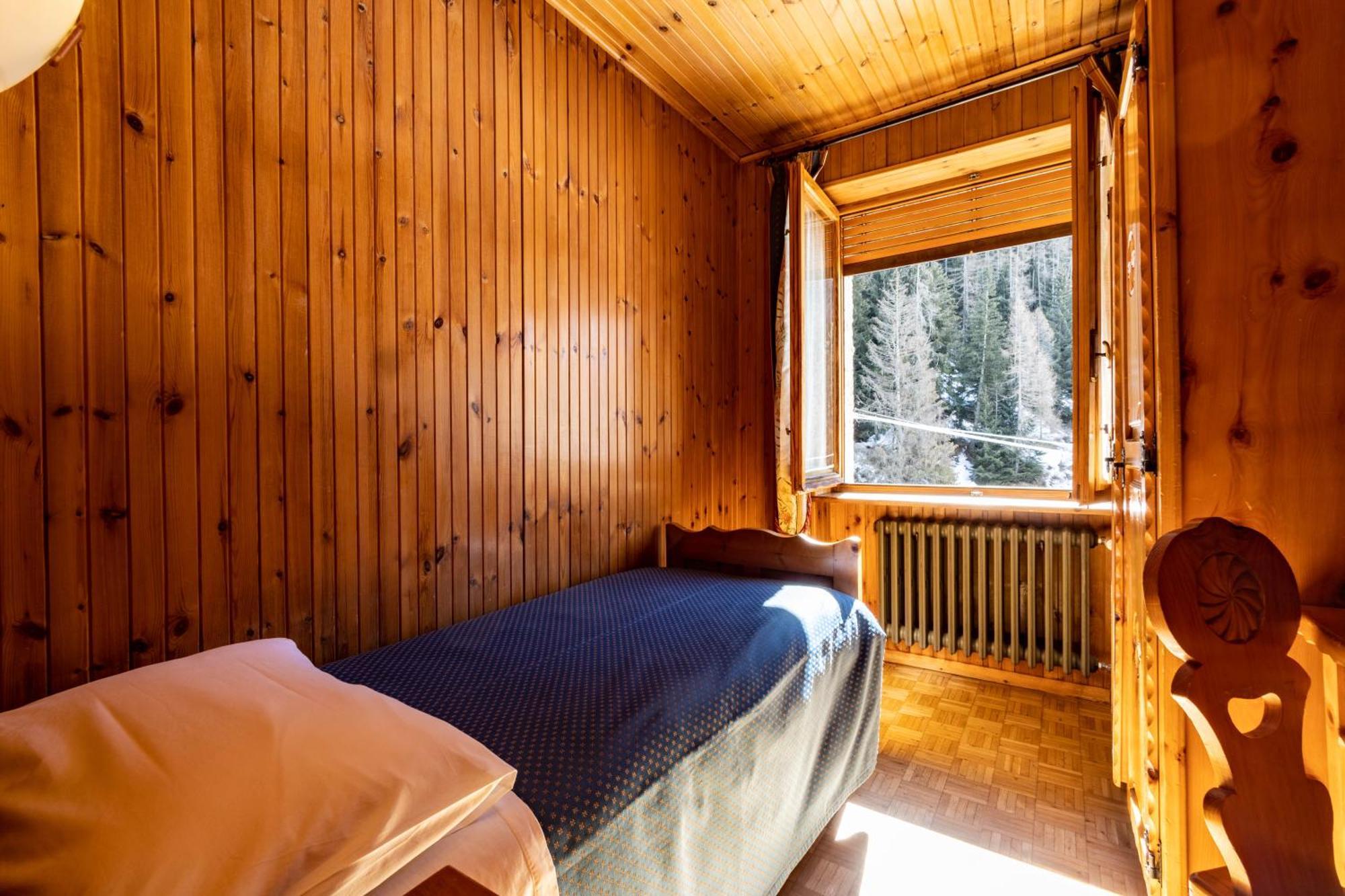 Hotel Le Campagnol Champoluc Exteriör bild