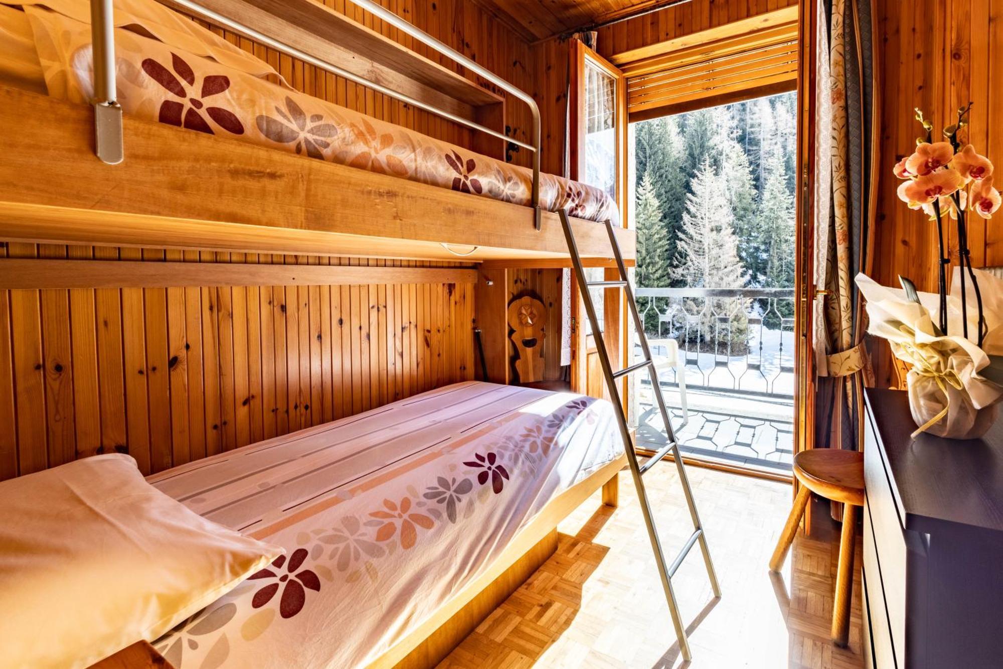 Hotel Le Campagnol Champoluc Exteriör bild