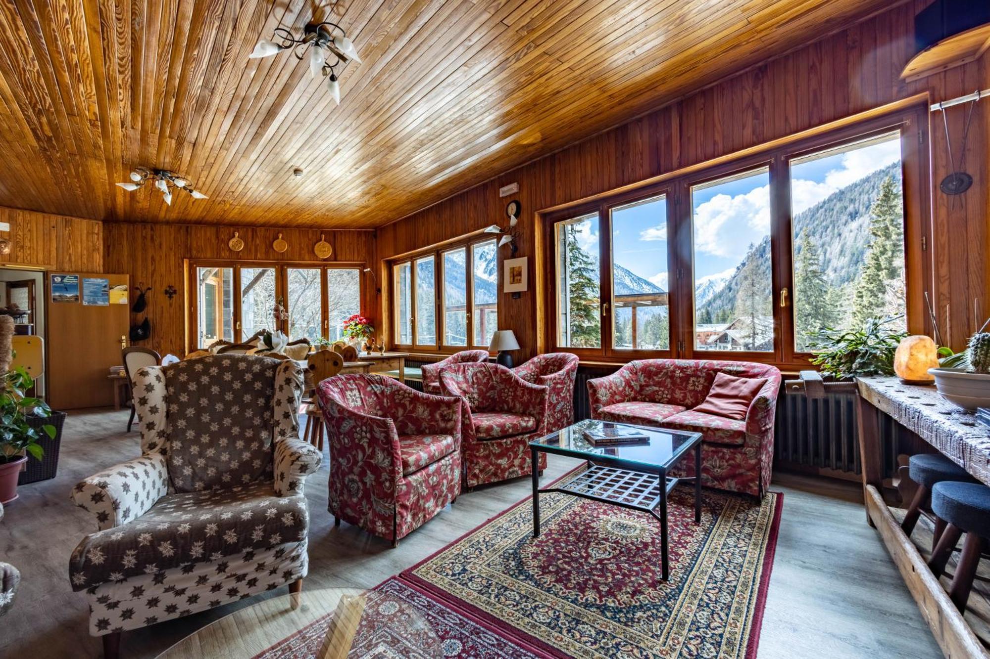 Hotel Le Campagnol Champoluc Exteriör bild