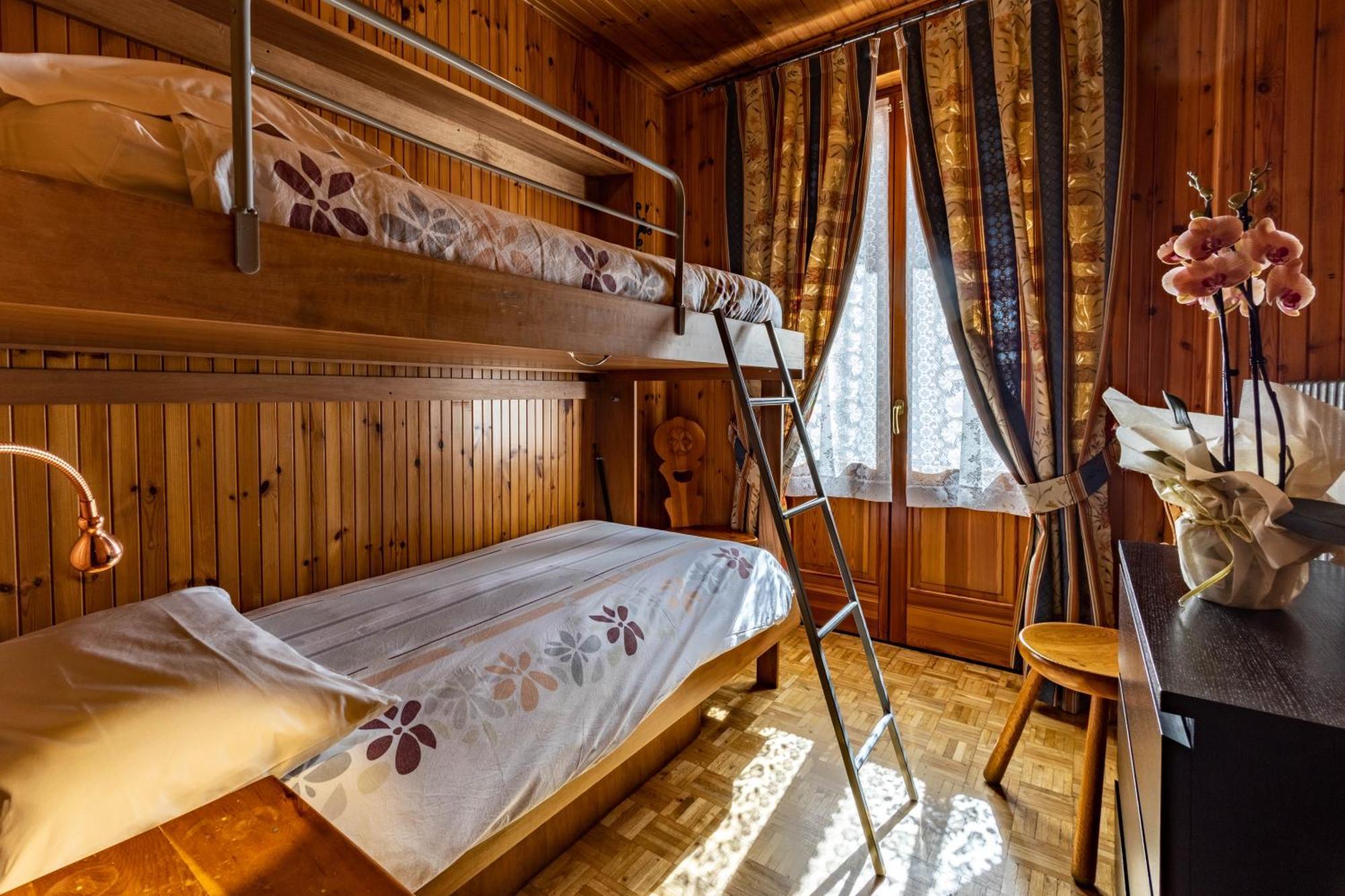 Hotel Le Campagnol Champoluc Exteriör bild